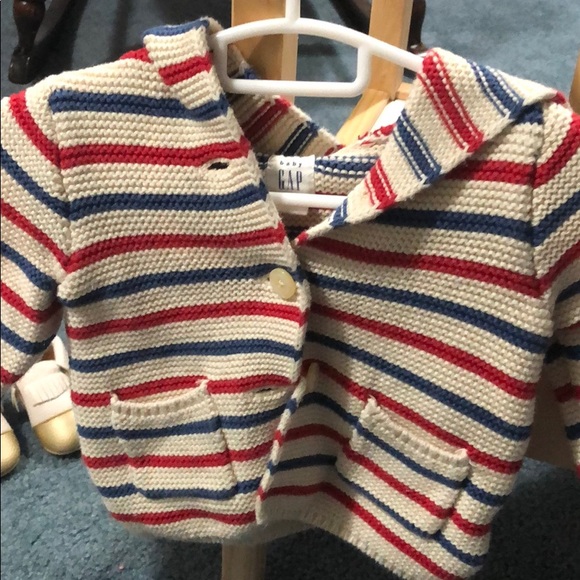 Infant GAP button sweater - Picture 1 of 4